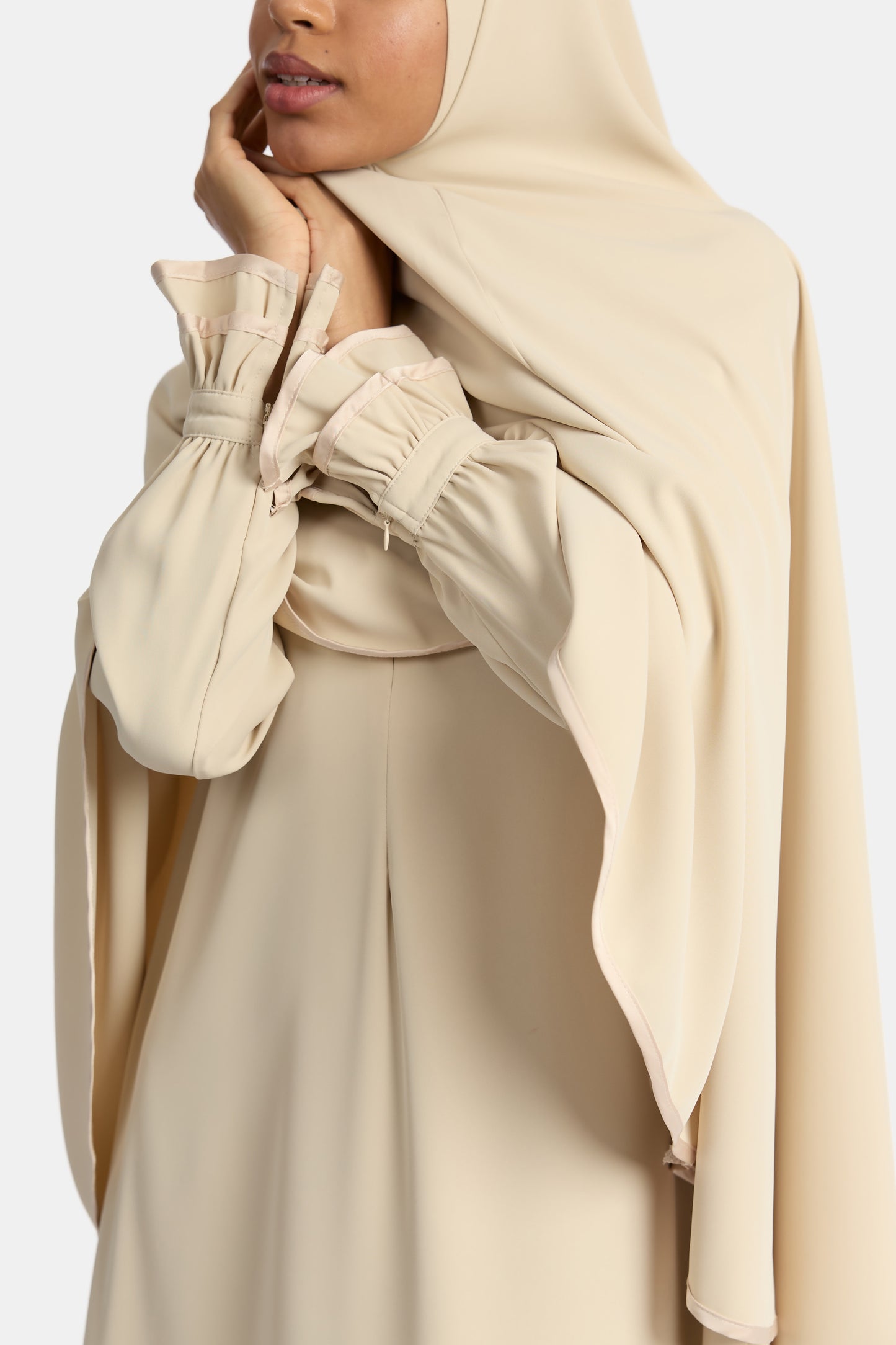 Satin Contour Khimar - Almond Cream