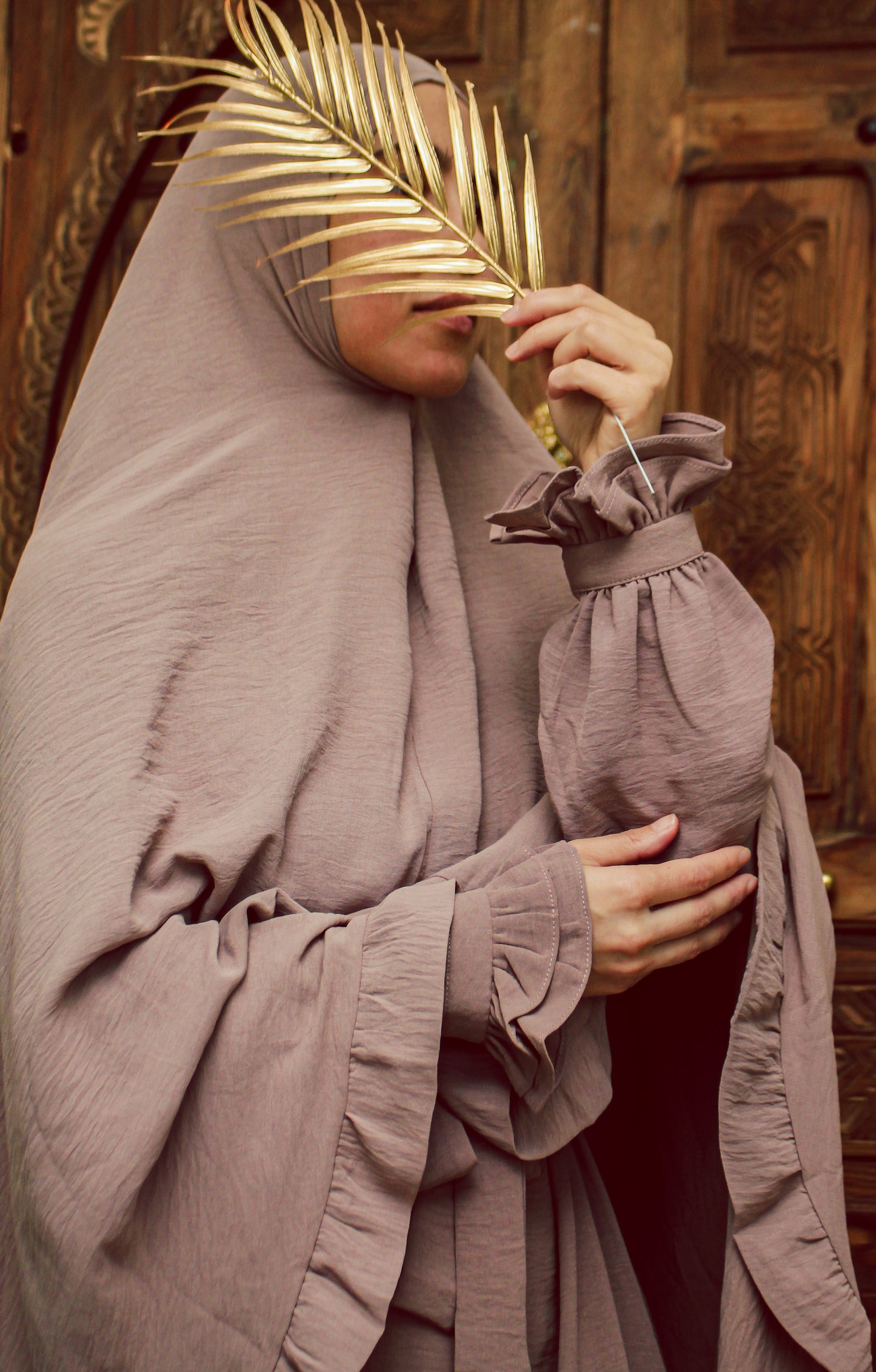 Ruffle abaya - Nude taupe