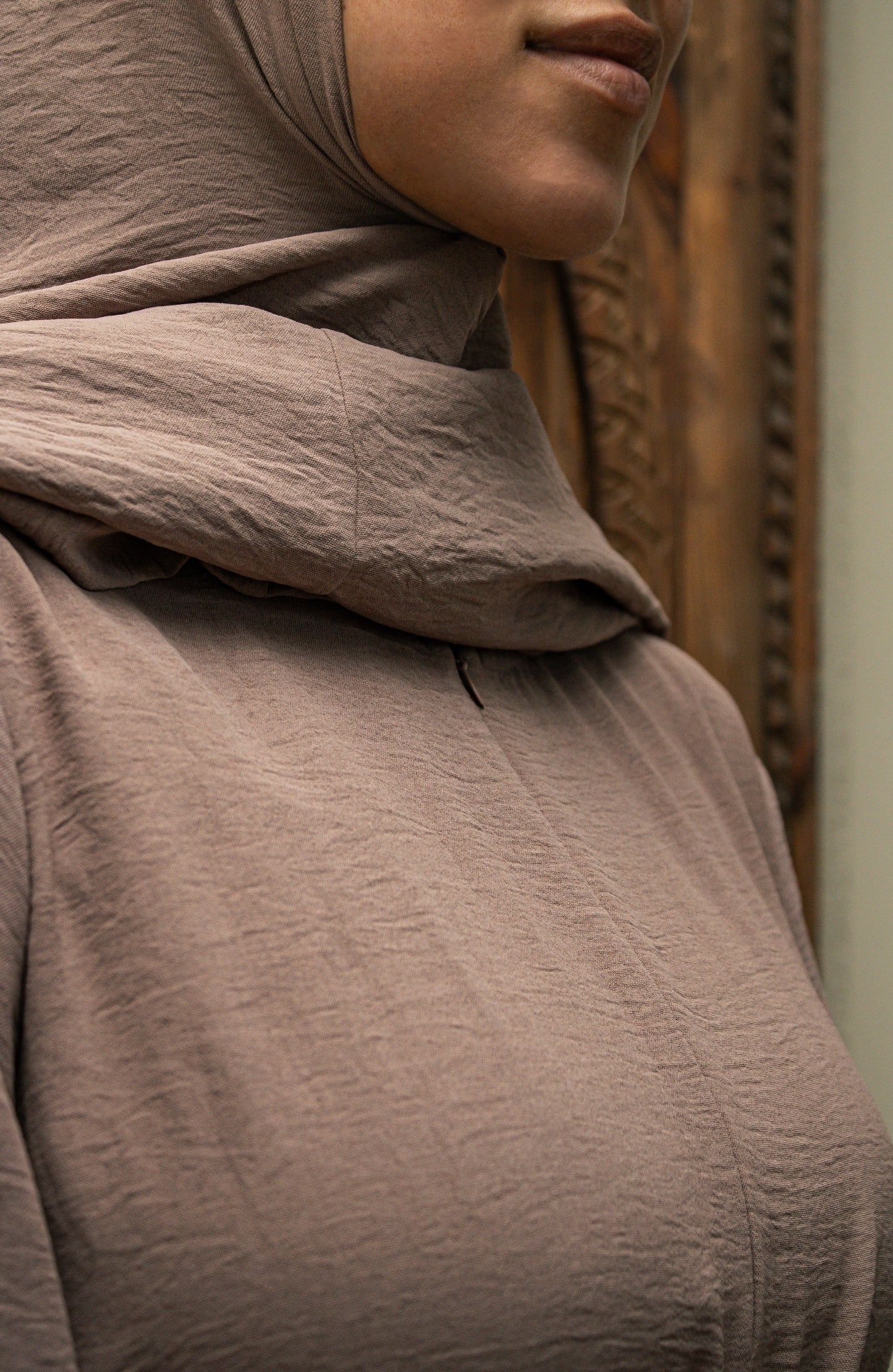 Ruffle abaya - Nude taupe