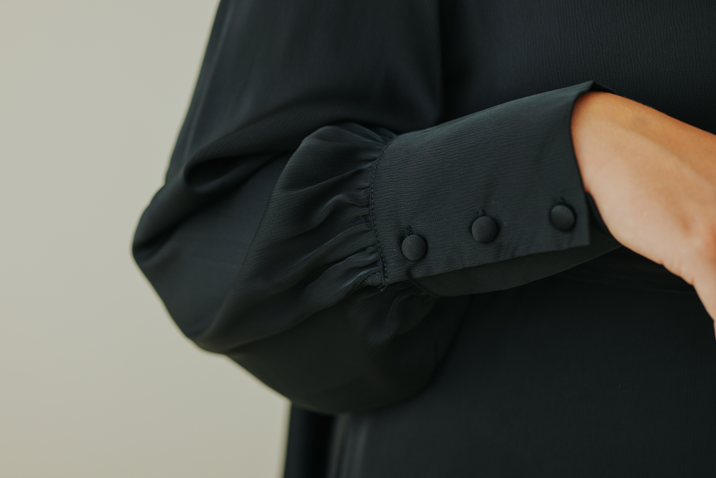 Satin abaya (lightweight) - Onyx