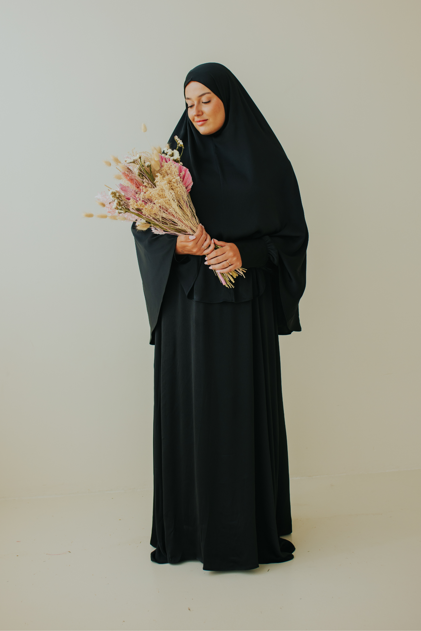 Satin abaya (lightweight) - Onyx